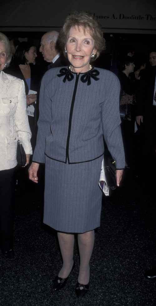 Nancy Reagan durante el estreno de 'Art' en el Doulby Theatre en Los Ángeles