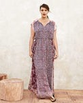 Candice Huffine en el catálogo de primavera 2016 Violeta by Mango