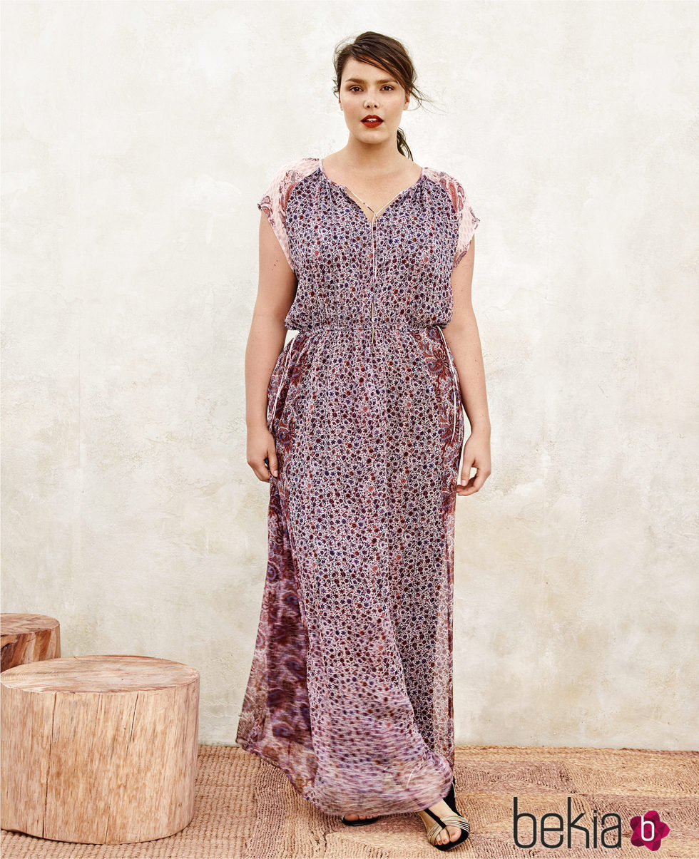 Candice Huffine en el catálogo de primavera 2016 Violeta by Mango