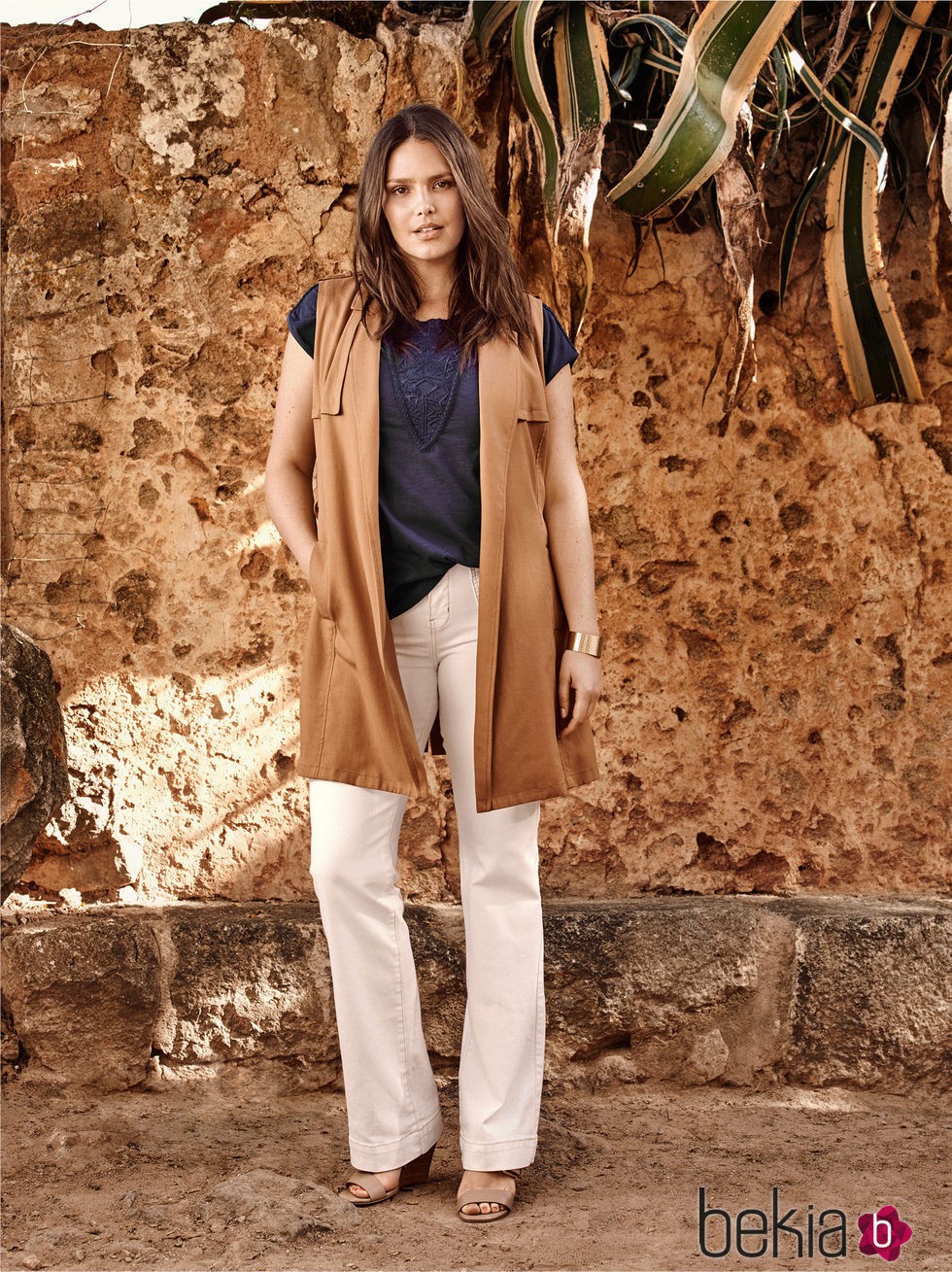 Candice Huffine en Violeta by Mango campaña primavera 2016
