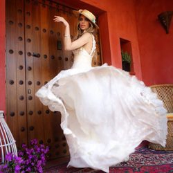 Vanesa Romero se viste de novia con la colección primavera/verano 2016 de Namdalay