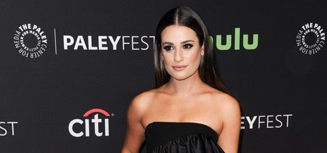 Lea Michele promocionando 'Scream Queens' con un vestido de Jill Stuart