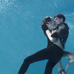 IKKS lanza su nueva campaña para el verano de 2016 bajo el agua