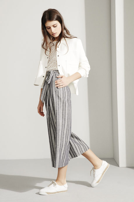 Look de pantalon y blusa de la nueva colección primavera/verano 2016 de Pedro del Hierro 