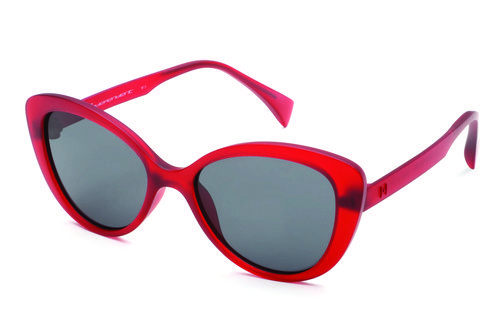 Gafas tipo cateyes de marco rojo transparente y lente oscuro de la colección primavera/verano 2016 de italia Independent