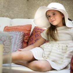 Vestido Camel de niña de la nueva colección primavera/verano de OhSoleil