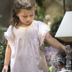 Vestido rosa de niña de la nueva colección primavera/verano de OhSoleil