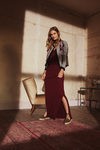 Vestido largo granate y chaqueta étnica de la campaña Road to Morocco Primavera/Verano 2016 de Primark