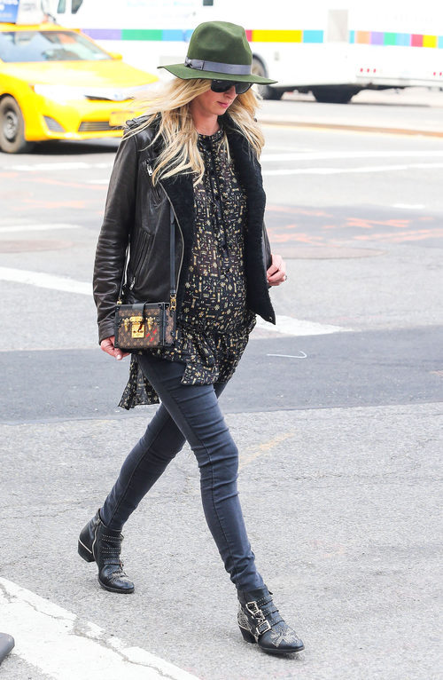 Nicky hilton outift de embarazada