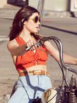 Pantalón denim y crop top en tono tierra de la colección denim Free People Primavera/Verano 2016
