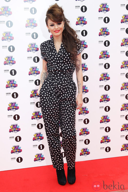 Estilismo de Cher Lloyd en los Teen Awards 2011