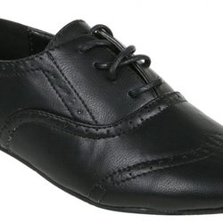 Zapatos con cordones para niñas de la colección O/I 2011-2012 de Vulky