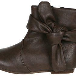 Botines con un lazo de adorno de la colección O/I 2011-2012 de Vulky