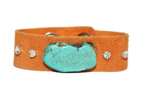 Nueva Colección Abataba 2011: Pulsera de cuero, turquesa y cristales engarzados.