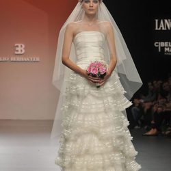 Vestido de novia de volantes