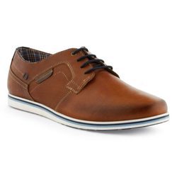 Zapato de cuero marrón con detalles en azul de la colección primavera/verano 2016 de Merkal 