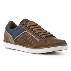 Zapato tipo Sneaker en cuero de la colección primavera/verano 2016 de Merkal