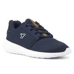 Sneakers tipo Yeeze de la colección primavera/verano 2016 de Merkal 