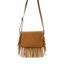 Bolso de cuero miel con tiras de cuero estilo coachella de la colección primavera/verano 2016 de Merkal