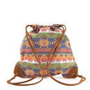 Bolsa tejida de colores de la colección primavera/verano 2016 de merkal 