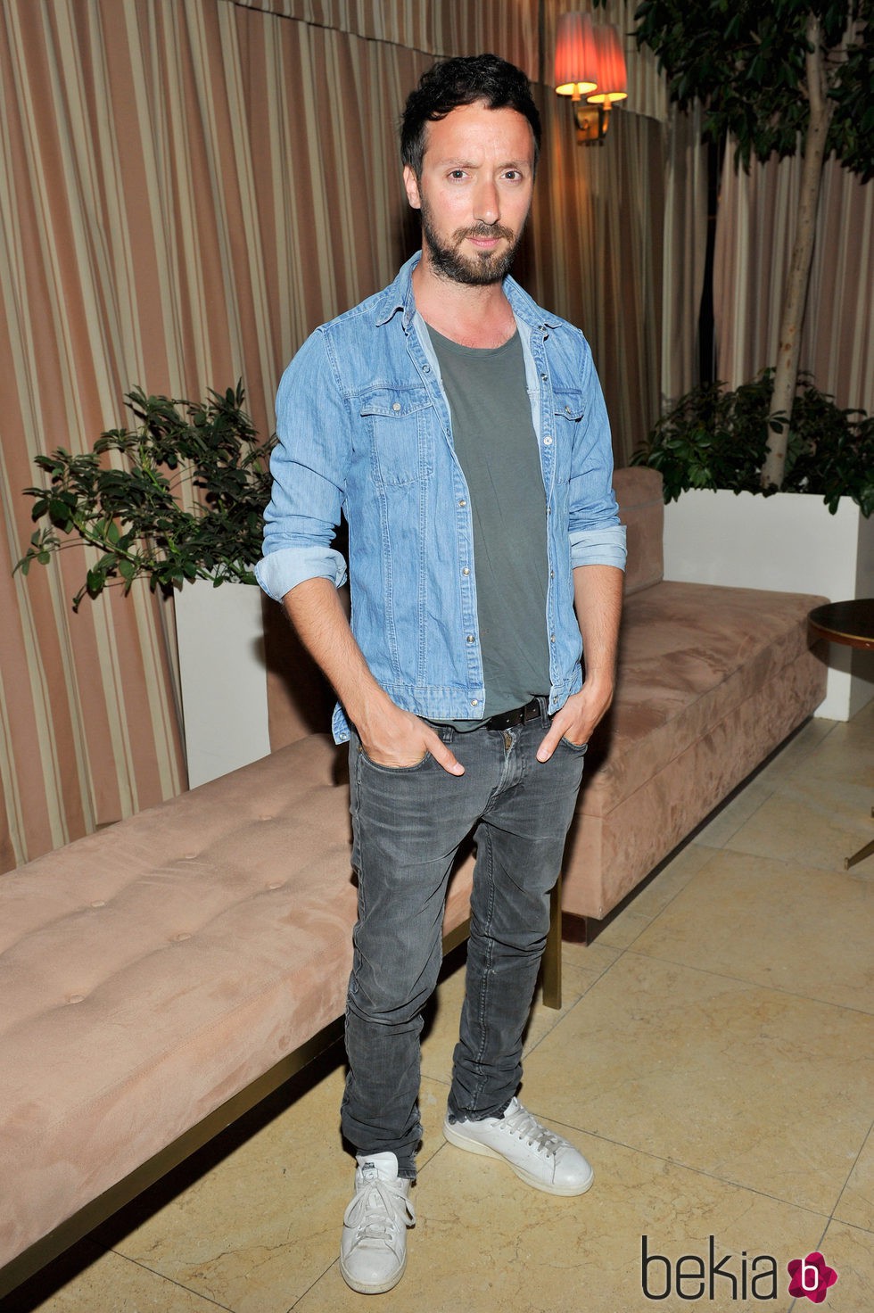 Anthony Vacarello en una cena organizada por él en Hollywood