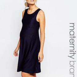 Vestido negro elegante de Asos de la colección maternidad primavera/verano 2016