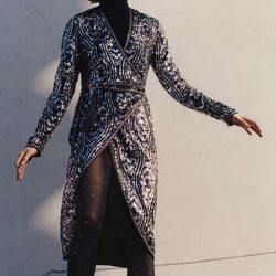 vestido cruzado con pedrería de Rodarte para & Other Stories