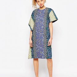 vestido estampado en flores de la colección de Chi Chia para ASOS Africa