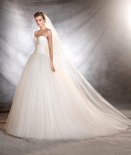 Vestido Ozana de la colección Pronovias 2017
