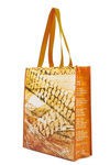 Bolso de plástico con colores naranjas de la colección Geox for Valemour 2016.
