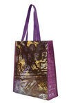 Bolso de plástico morado de la colección Geox for Valemour 2016.