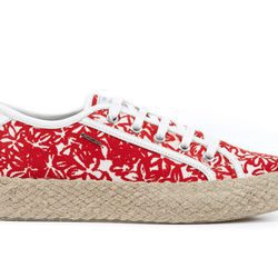 zapatos de tela rojos de la colección Geox for Valemour 2016.