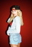 Hailey Baldwin posando para la campaña denim primavera/verano 2016 de Tommy Hilfiger