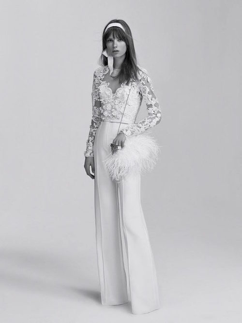 Conjunto de novia de top de encaje y pantalón palazzo de la Colección Bridal 2017 de Elie Saab