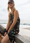 vestido y gorra tropical print de la colección de baño primavera/verano 2016 de & other stories