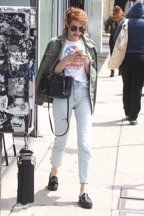 Emma Roberts muestra la mejor manera de llevar el normcore 