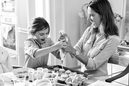 Alessandra Ambrosio en la campaña Mother's Day 2016 Michael Kors junto a su hija
