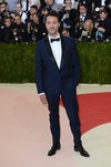 Jack Huston en la alfombra roja de la Gala Met 2016