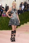 Taylor Swift en la alfombra roja de la Gala Met 2016
