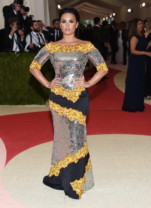 Demi Lovato en la alfombra roja de la Gala Met 2016
