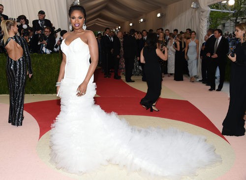 Jennifer Hudson en la alfombra roja de la Gala Met 2016