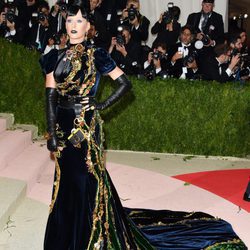 Katy Perry en la alfombra roja de la Gala Met 2016