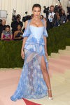 Irina Shayk en la alfombra roja de la Gala del MET 2016