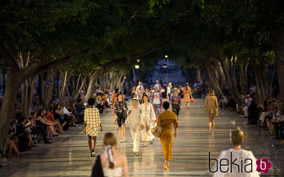 Desfile de Chanel en la presentación de la colección Crucero 2017 en La Habana