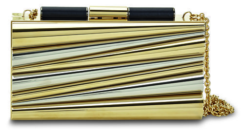 Clutch dorado de la colección de Sara Batagglia para Salvatore Ferragamo