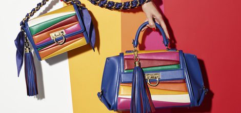 Pieza promocional bolsos de colores de la colección de Sara Batagglia para Salvatore Ferragamo