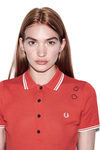 Look colección Fred Perry x Amy Winehouse para primavera/verano 2016