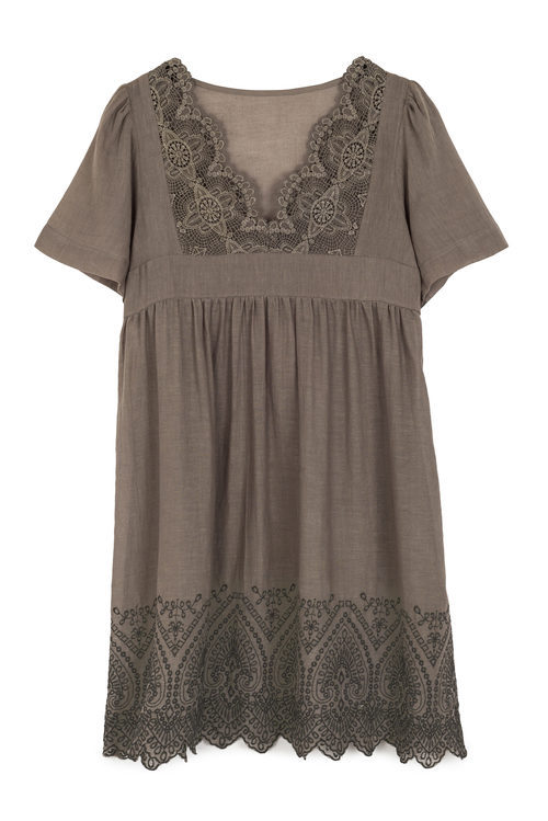 Vestido marrón con bordados de la nueva colección verano 2016 de Indi&Cold