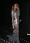 Ciara con un vestido metálico en los Billboard Awards 2016