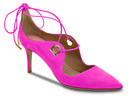 Stilettos rosados en gamuza de la colección otoño 2016 de Salvatore Ferragamo